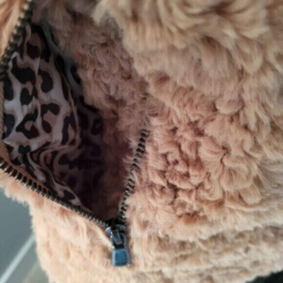 Yest Shearling Sherpa Teddy Vest womens   Sz 10 - Picture 7 of 10